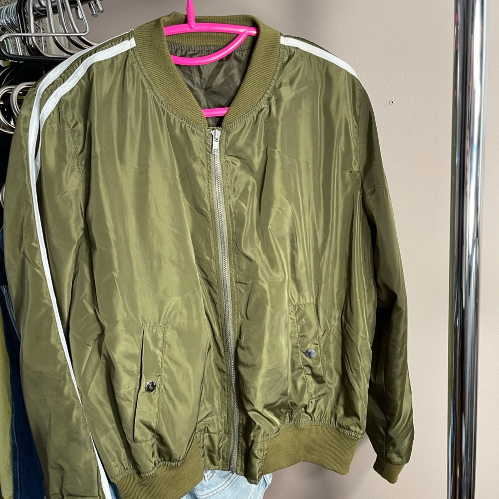 Bomber jacket - Picture 3 of 3